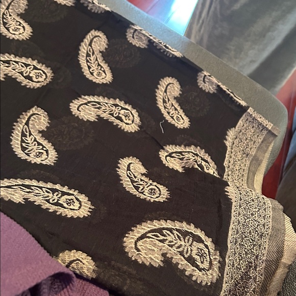 Accessories - Black and White Paisley Scarf